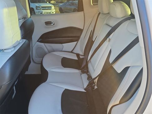 Used 2021 Jeep Compass Limited image 22