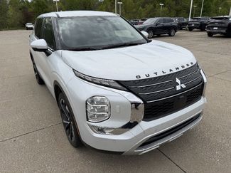 Used 2024 Mitsubishi Outlander SE AWD/4WD video 2