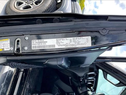 Used 2021 Jeep Wrangler Sport AWD/4WD image 36