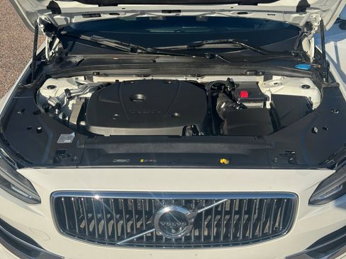 Used 2018 Volvo S90 T6 Inscription w/ Convenience Package image 43