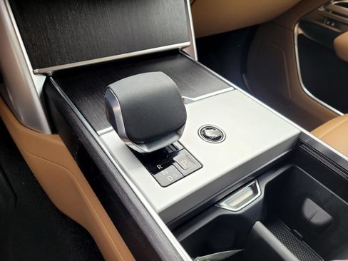 New 2026 Land Rover Range Rover SE AWD/4WD image 21