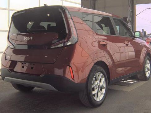 Used 2024 Kia Soul LX w/ Option Group 015 FWD image 6