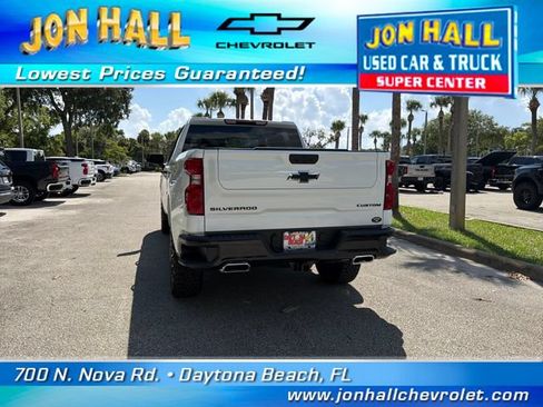Used 2026 Chevrolet Silverado 1500 Custom Trail Boss w/ LPO, Dark Essentials Package AWD/4WD image 6
