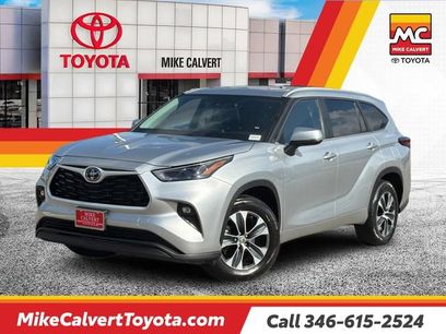 Used 2025 Toyota Highlander XLE