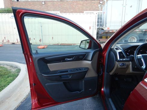 Used 2016 GMC Acadia SLT w/ Premium Edition AWD/4WD image 10