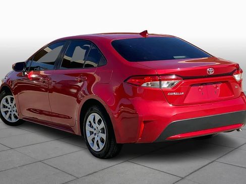 Used 2021 Toyota Corolla LE image 12