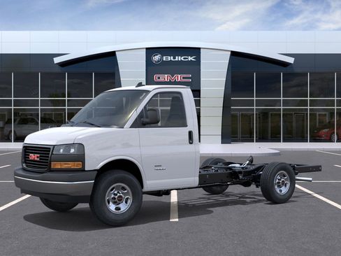 New 2025 GMC Savana 3500 w/ Power Convenience Package RWD image 2