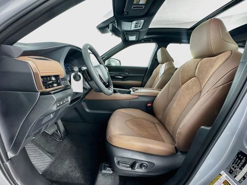 New 2026 Toyota Grand Highlander AWD Hybrid image 11