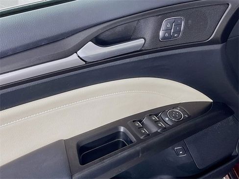 Used 2017 Ford Fusion Energi Titanium image 19