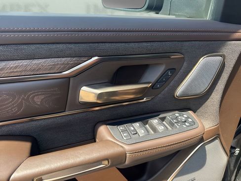 Used 2025 RAM 1500 Limited AWD/4WD image 30