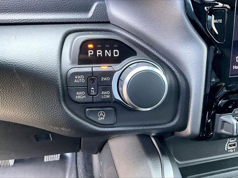 New 2026 RAM 1500 4x4 Crew Cab image 30