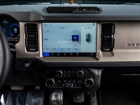 Used 2026 Ford Bronco Outer Banks AWD/4WD image 23