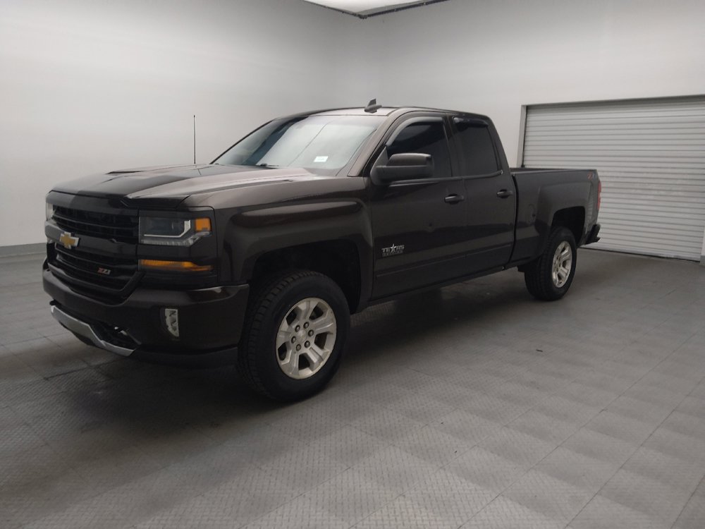 Used 2019 Chevrolet Silverado 1500 LT w/ Texas Edition AWD/4WD image 2