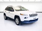 Used 2016 Jeep Cherokee Sport image 3