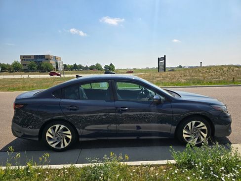 Used 2023 Subaru Legacy Limited AWD/4WD image 7