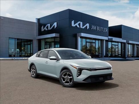 New 2026 Kia K4 FWD image 8