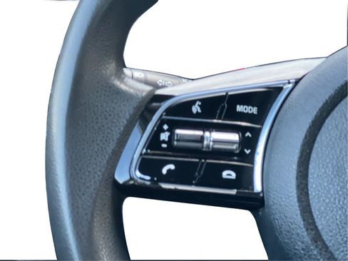 Used 2020 Kia Optima LX FWD image 11
