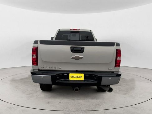Used 2007 Chevrolet Silverado 3500 LTZ w/ Suspension Package, Off-Road AWD/4WD image 4