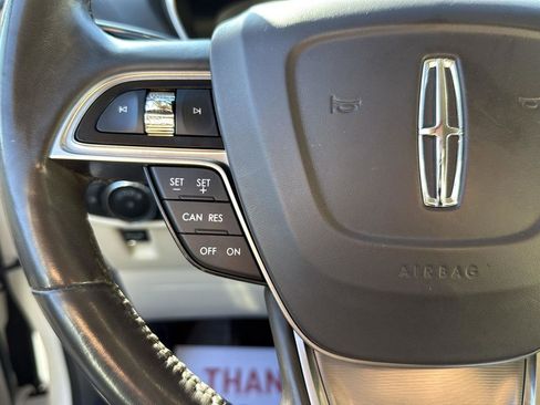 Used 2019 Lincoln Nautilus Reserve image 17