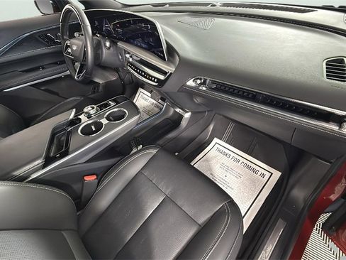 Used 2024 Cadillac Lyriq Luxury w/ LPO, Floor Liner Package image 34