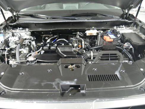 Certified 2023 Honda CR-V LX image 3