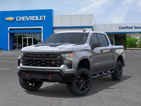 New 2026 Chevrolet Silverado 1500 Custom Trail Boss w/ LPO, Dark Essentials Package image 6