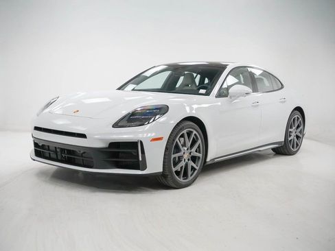 New 2026 Porsche Panamera 4 image 1