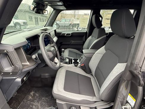 New 2025 Ford Bronco 4-Door image 15