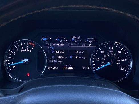 Used 2021 Ford Expedition Max Limited image 12