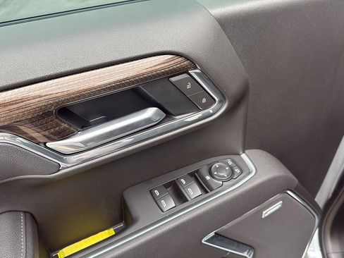 Used 2025 Chevrolet Silverado 1500 LT Trail Boss w/ Convenience Package II image 13