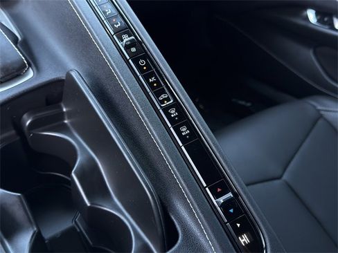 Certified 2024 Chevrolet Corvette Stingray Coupe w/ 1LT image 20