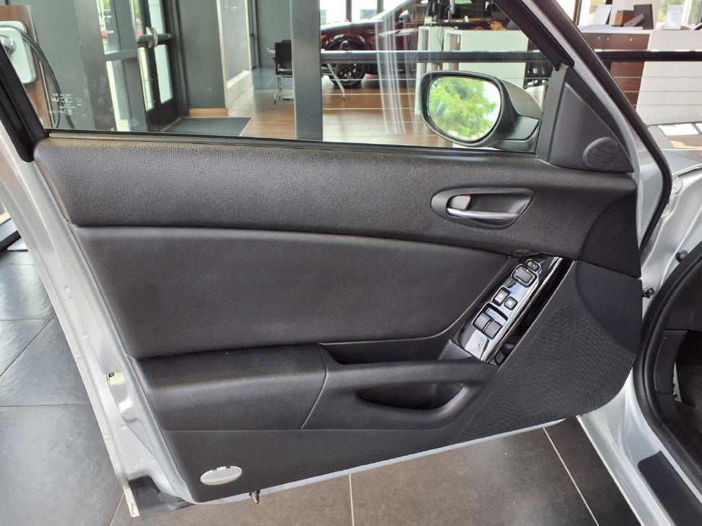 Used 2004 MAZDA RX-8 w/ MT Grand Touring Pkg RWD image 9