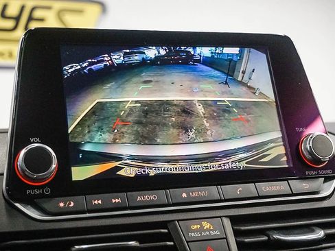 Used 2024 Nissan Altima 2.5 SV image 23