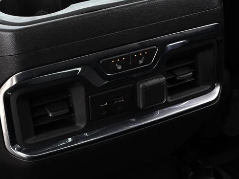 Used 2020 GMC Sierra 3500 AT4 w/ Technology Package image 33