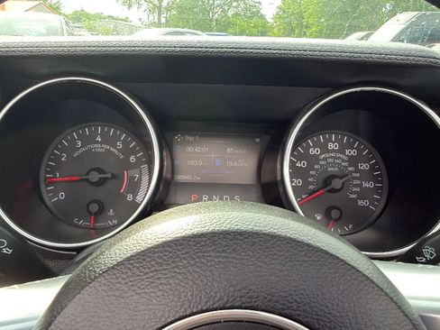 Used 2018 Ford Mustang Premium RWD image 5