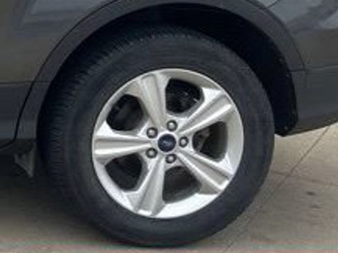 Used 2015 Ford Escape SE FWD image 6