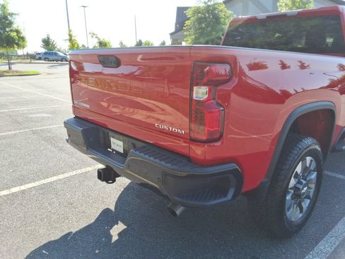 Used 2024 Chevrolet Silverado 2500 Custom w/ Custom Value Package AWD/4WD image 16