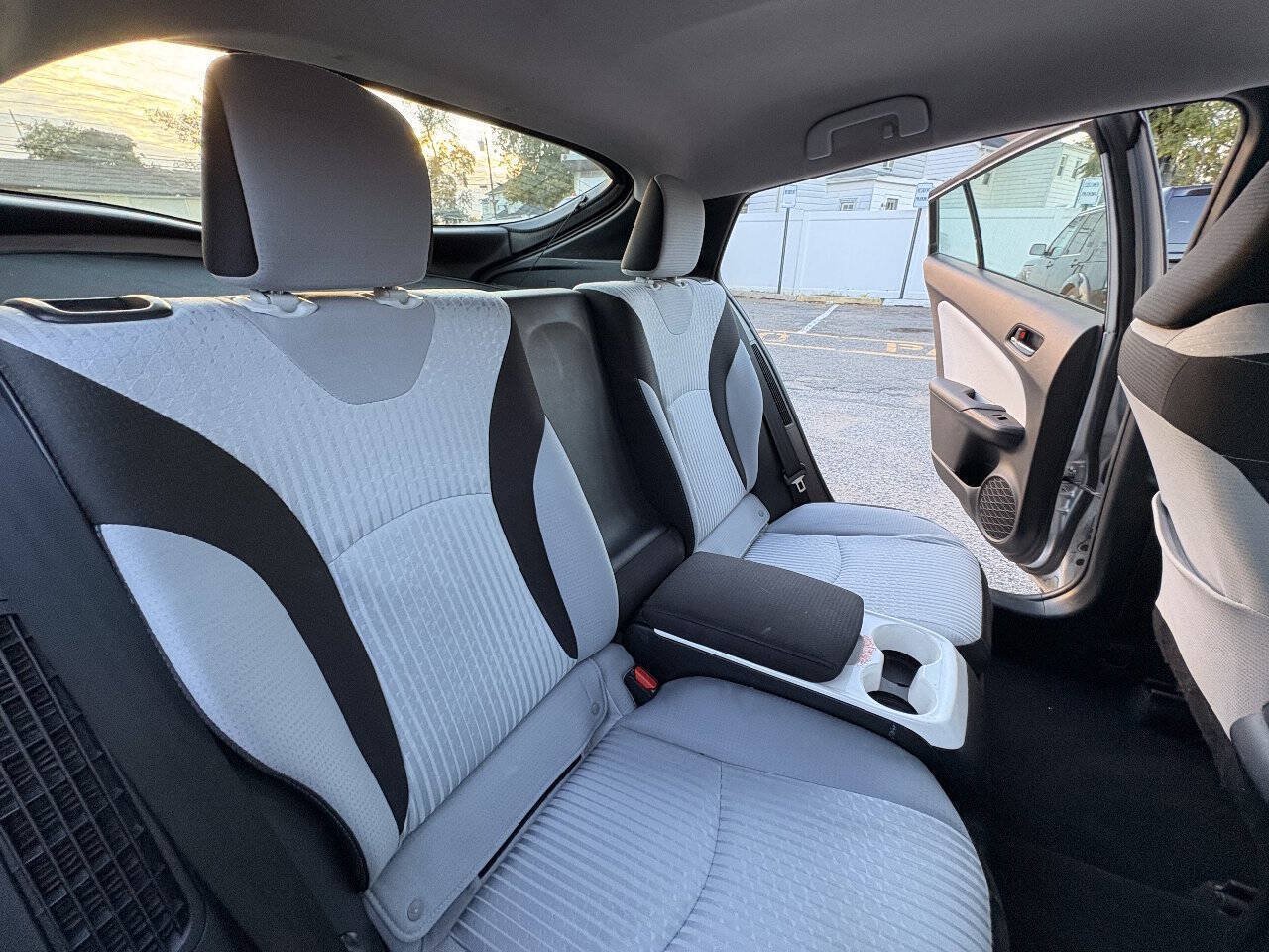 Used 2017 Toyota Prius Prime Plus FWD image 17