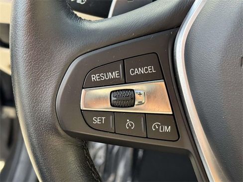 Used 2022 BMW 330i xDrive 330i xDrive w/ Driving Assistance Package image 24