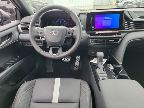 New 2026 Toyota Camry SE FWD image 10