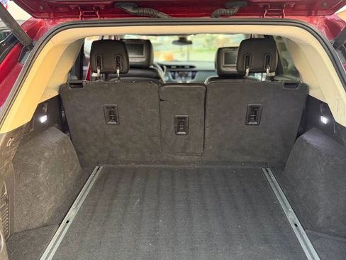 Used 2017 Cadillac XT5 Luxury w/ Driver Awareness Package image 13