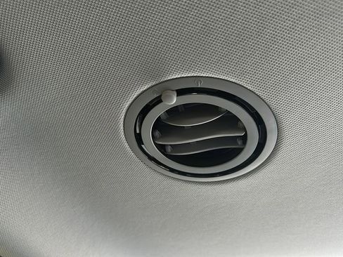 Used 2025 Hyundai Palisade SEL FWD image 35