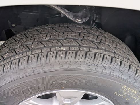 New 2026 Chevrolet Silverado 1500 W/T w/ WT Value Package image 12