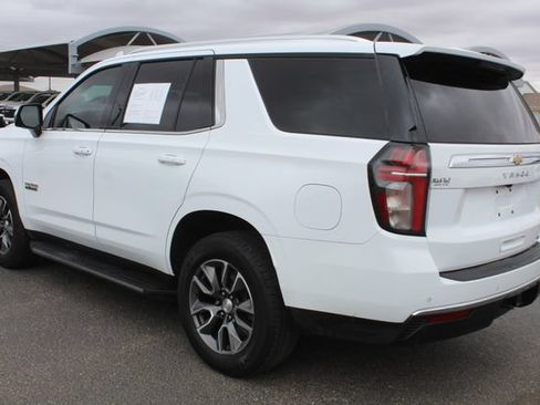 Used 2022 Chevrolet Tahoe LT w/ Luxury Package AWD/4WD image 9