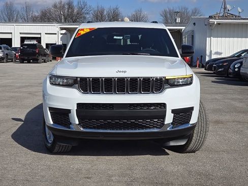 New 2026 Jeep Grand Cherokee L Laredo AWD/4WD image 2
