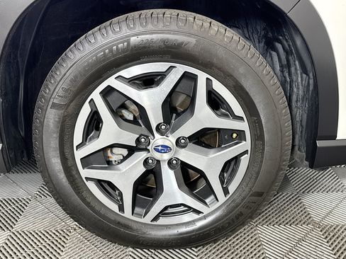 Used 2024 Subaru Forester Premium AWD/4WD image 30