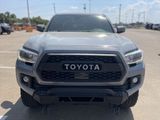 Used 2018 Toyota Tacoma TRD Off-Road image 3