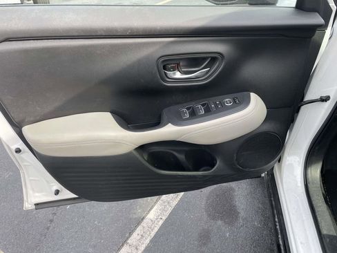 Used 2023 Honda HR-V EX-L image 27