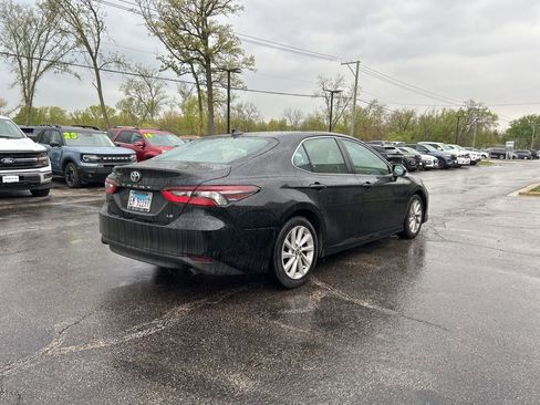 Used 2022 Toyota Camry LE FWD image 3