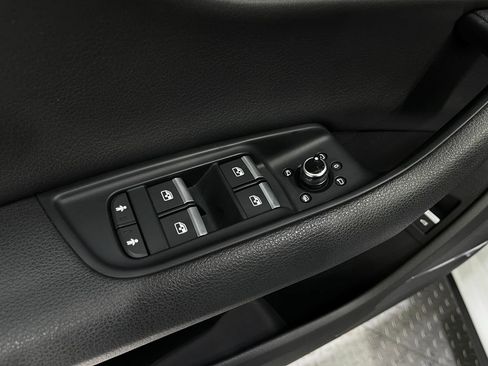 Used 2018 Audi Q7 3.0T Prestige w/ Prestige Package image 17